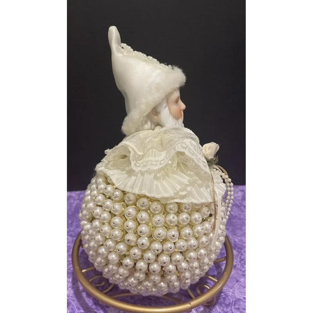 Vintage Handcrafted White Beaded Sequins Push Pin Christmas Round Large Santa‎